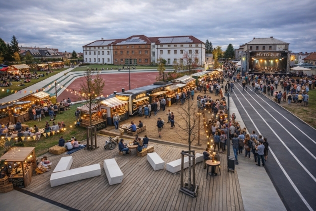 (M)ÝTO ŽIJE JÍDLEM